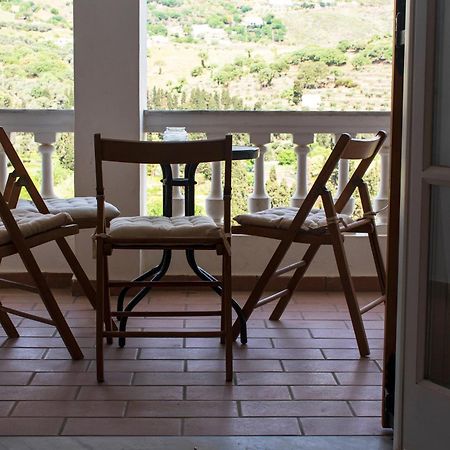 Appartamento Eleni'S Seaview House Ándros Esterno foto